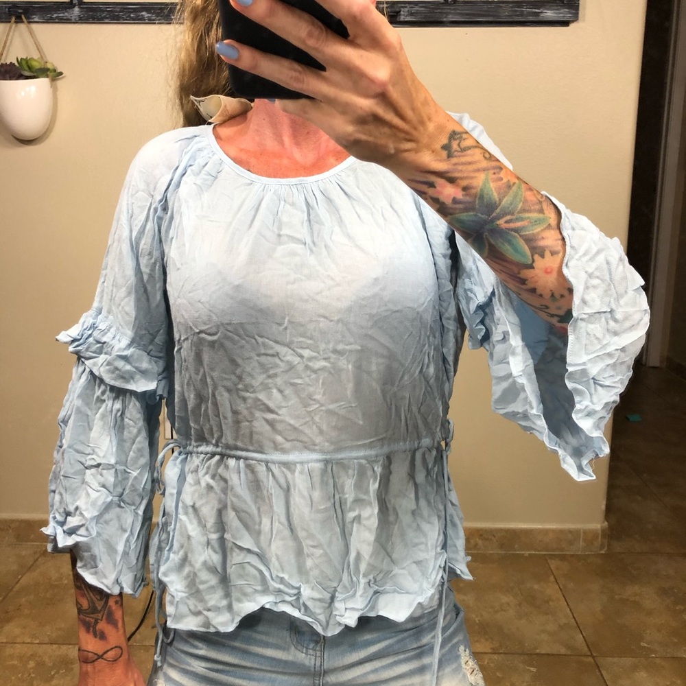 Flowy Blue Bell Sleeve Blouse - Picture 2 of 11